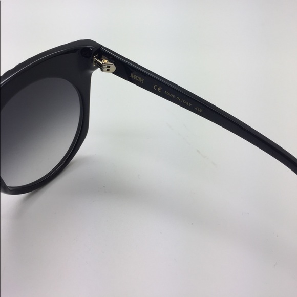 New MCM 643SR 001 Oversize Black Sunglasses - Picture 5 of 6